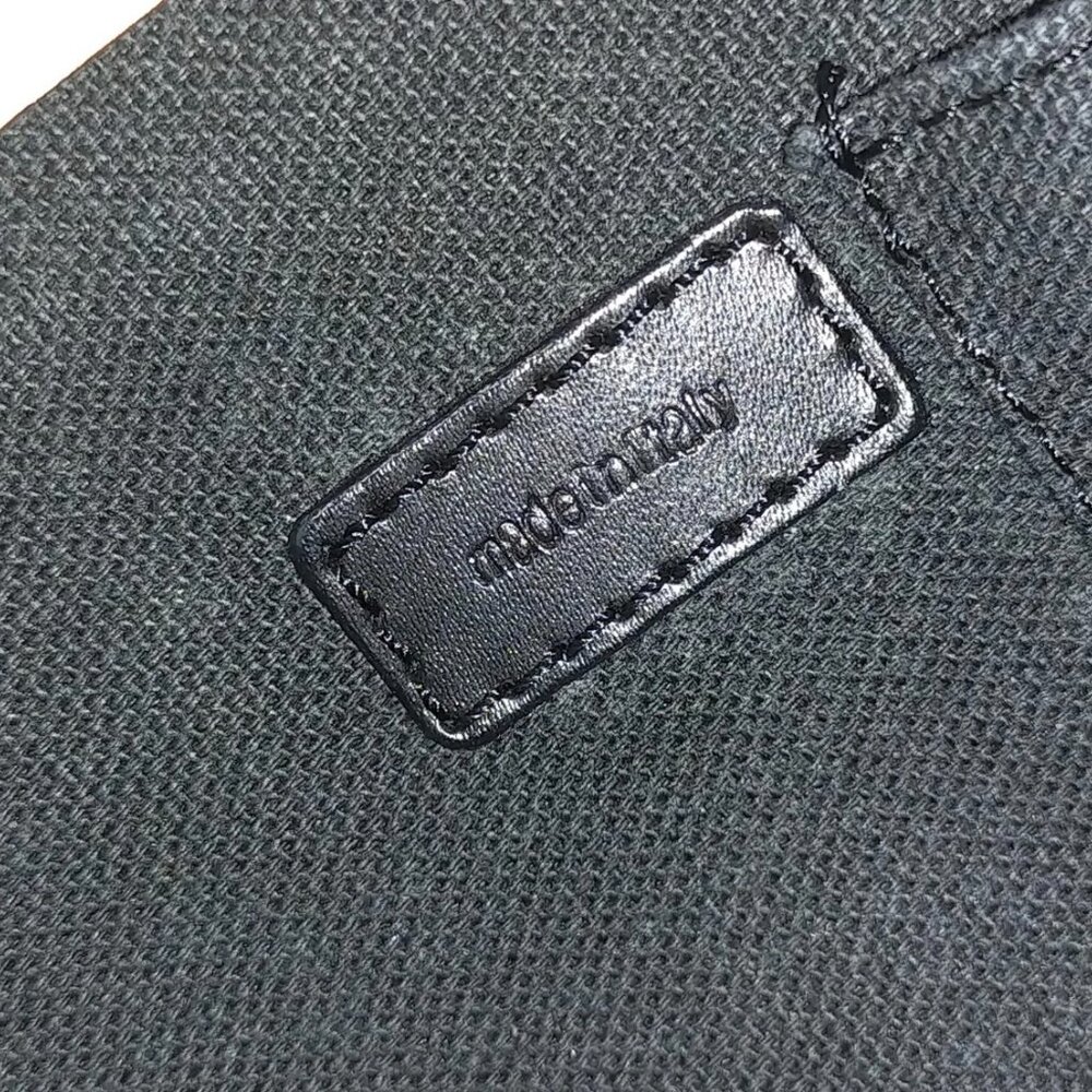 Burberry Leather Shoulder Bag - EUC - Picture 9 of 9